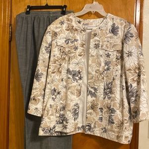 Alfred Dunner 2 piece suit